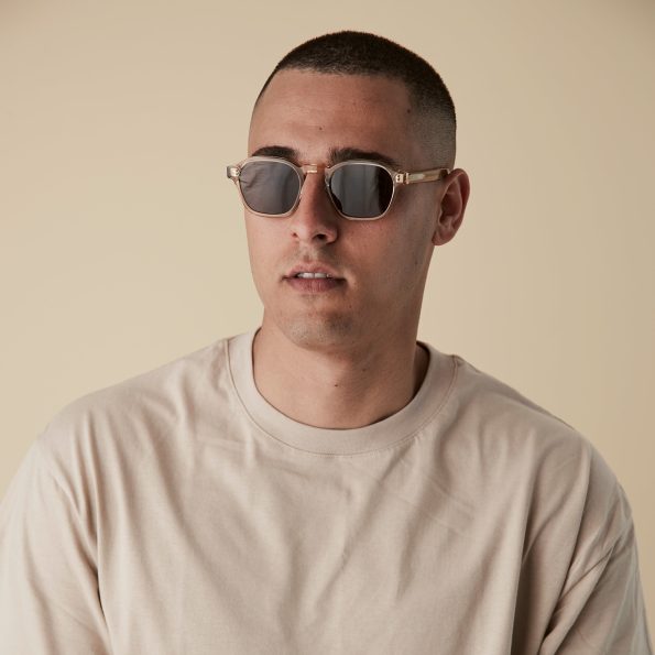 LUCIUSCHAMPAGNEWITHGREENLENS5